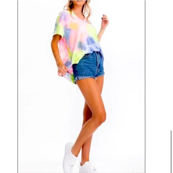 NWOT Tie Dye Oversized V-Neck Tee - Picture 2 of 3